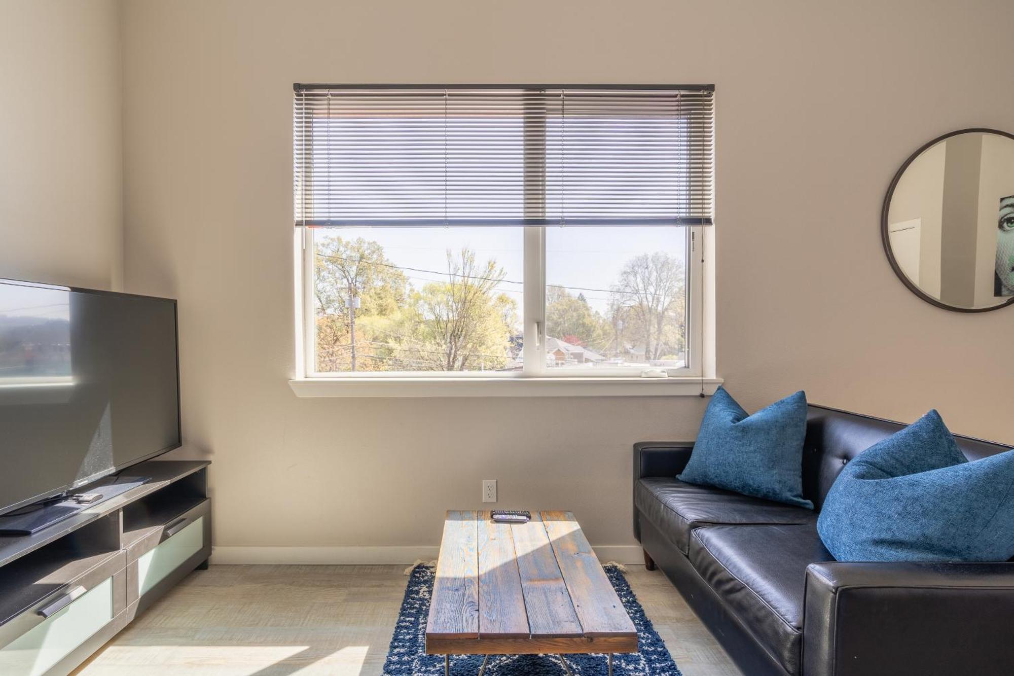 Sunny Studio Apartment - Food Carts, Coffee & Bars Portland Exterior foto